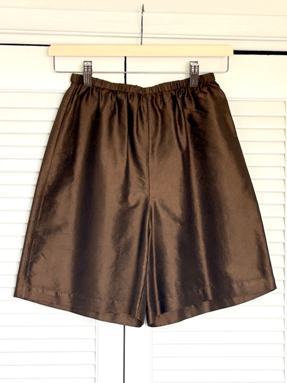HAI Adeline Silk Brown Shorts Elastic Pleats